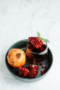 Health Benefits of Pomegranates: Drinks with Pomegranate Juice The Power of Pomegranates in Your Diet