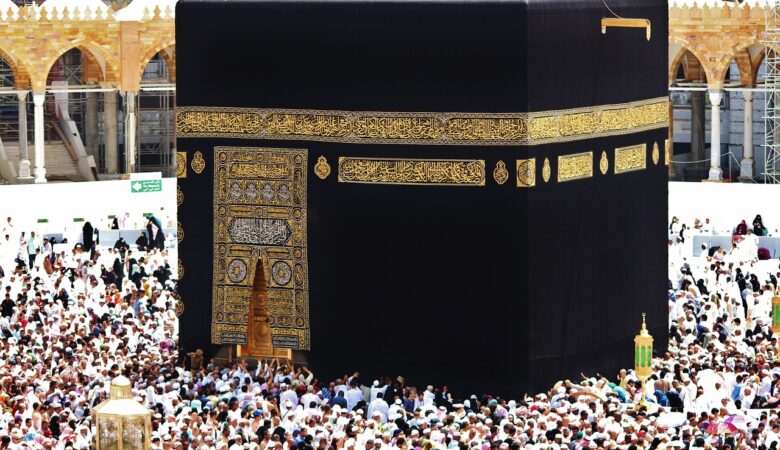 Top 10 things to consider on Umrah