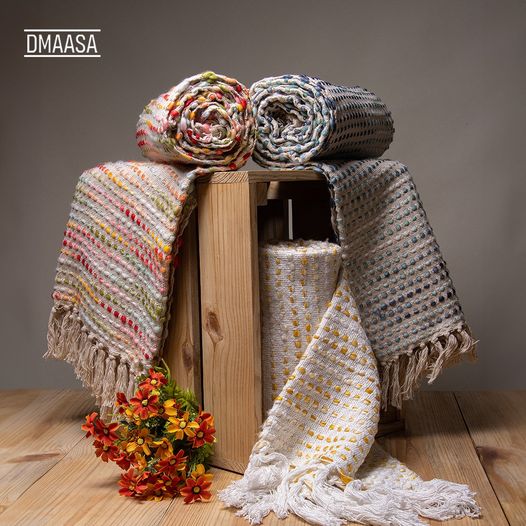 Why Everyone Is Raving About These Blanket Throws Online