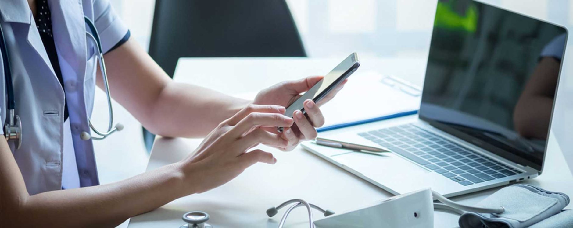 Practice Efficiency with Medical AR Management Services