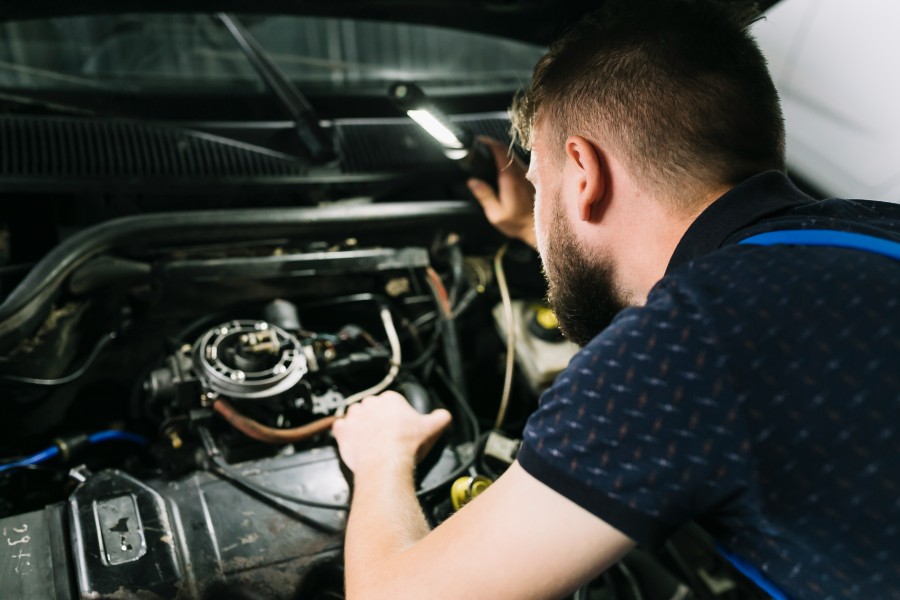 Audi S8 Repair Garage