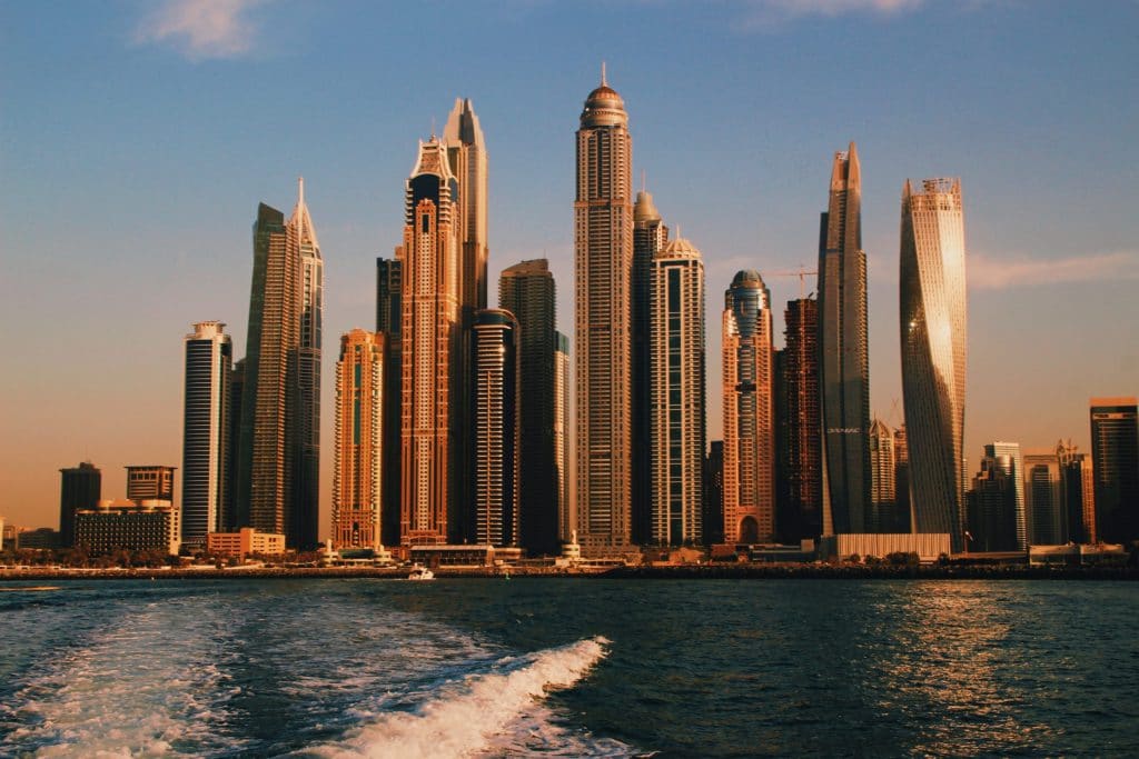 How to Choose the Best Insurance for Your Business in Dubai