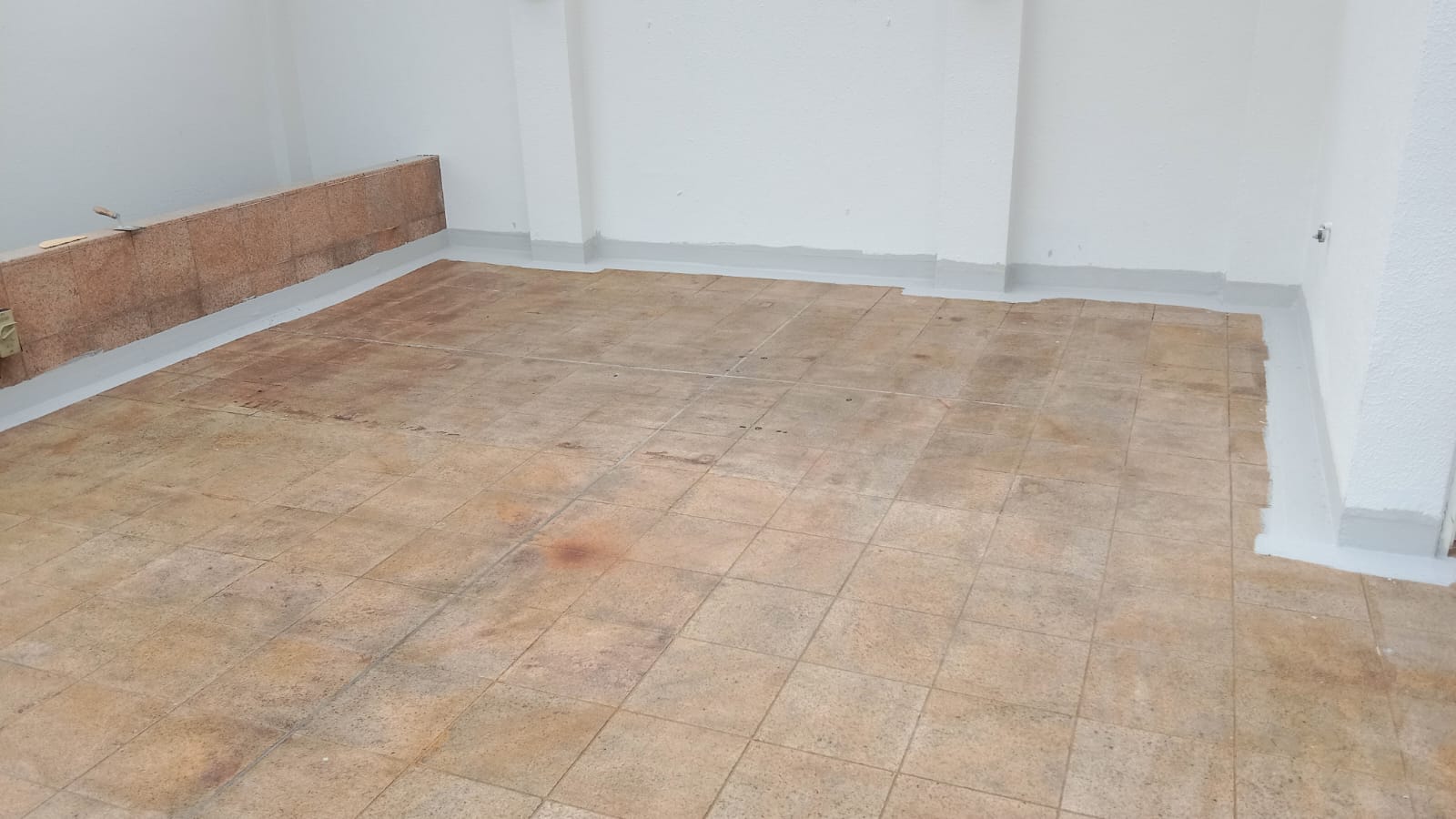 flooring contractor singapore