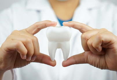 tooth extractions in manish nagar