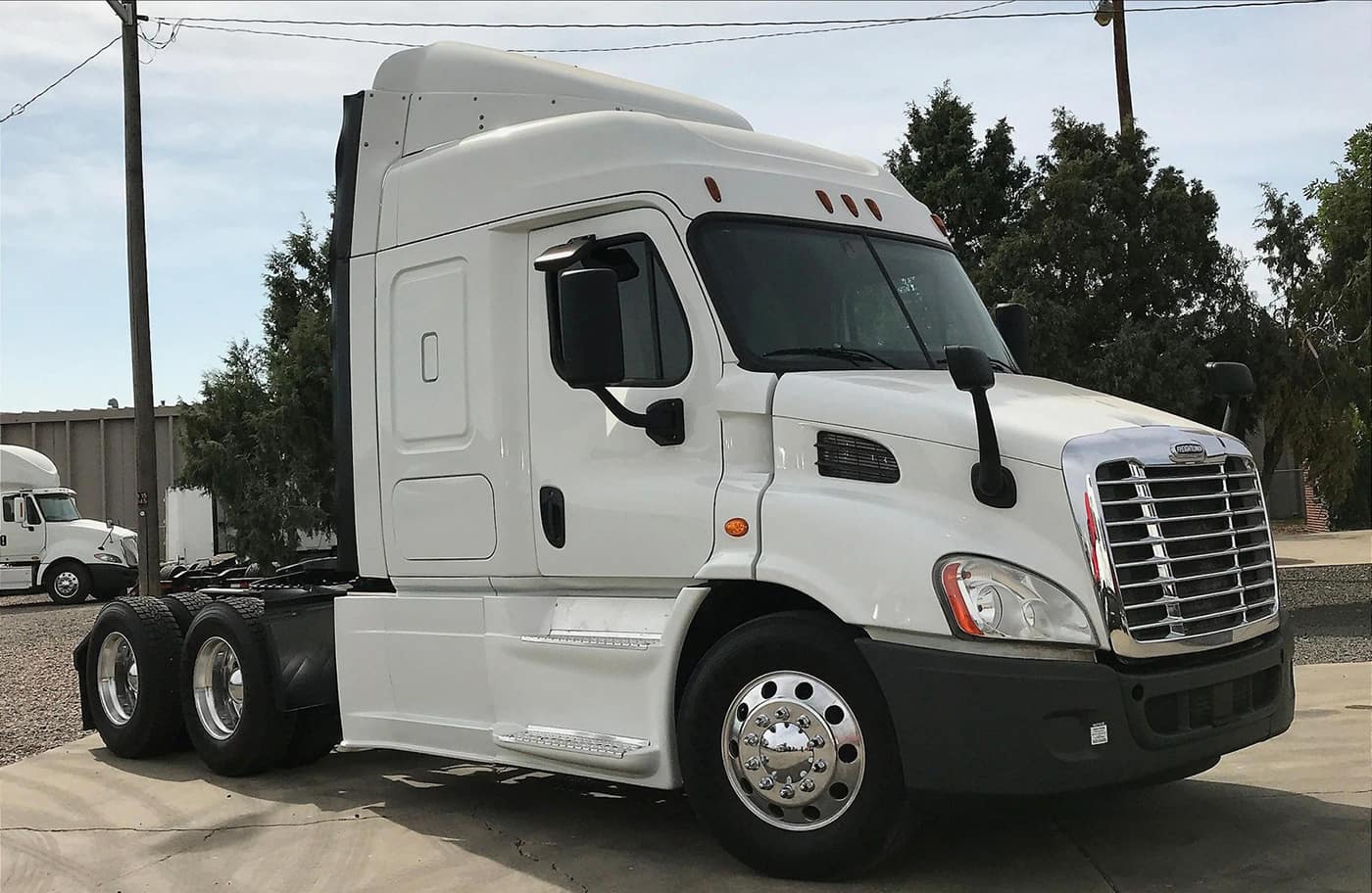 Freightliner truck for rent