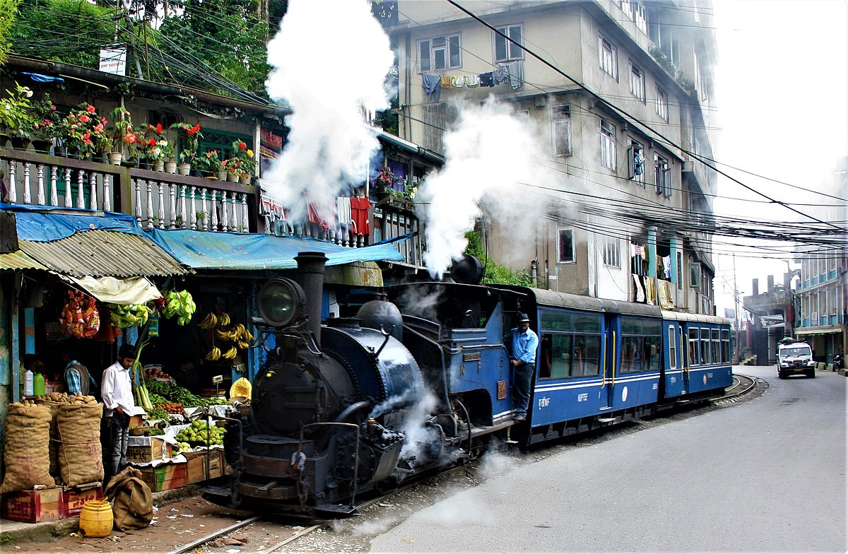 Darjeeling gangtok tour packages