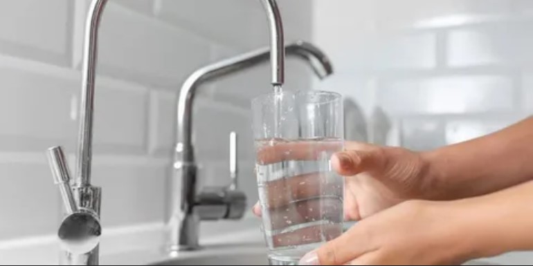 under sink water filter