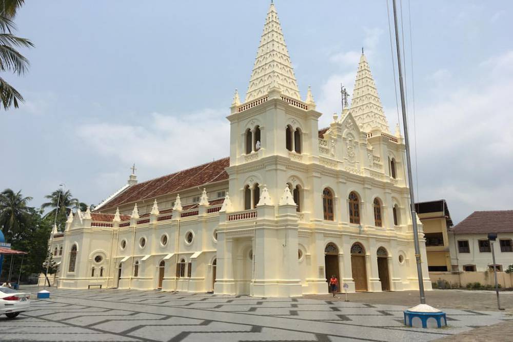 Santa Cruz Basilica: A Landmark of History and Faith in Kochi - ezine ...