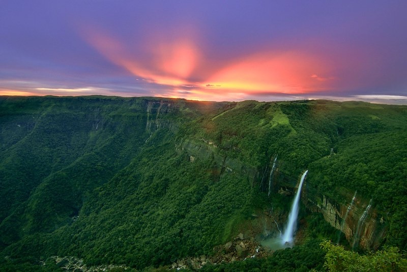 Nohkalikai trek