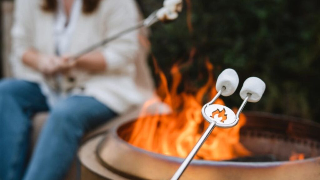 ecofriendly-fire-pit-tools-a-growing-trend