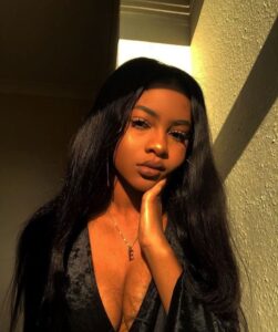 Seamless parting, flawless style