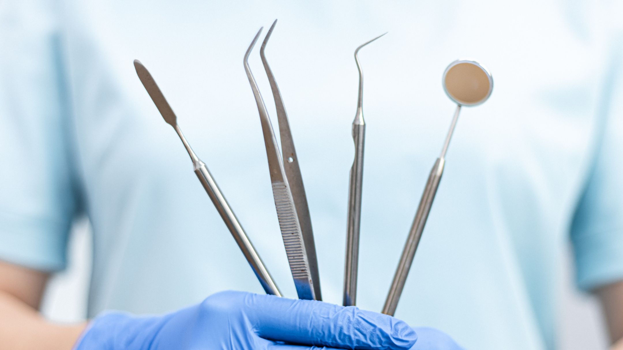 How to Choose the Right Dentist Near Me