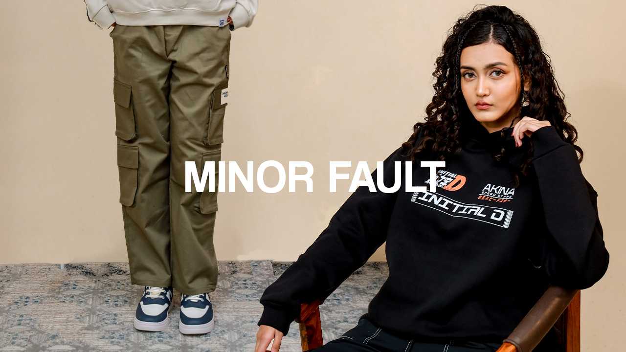 Minor fault dresses online in Pakistan