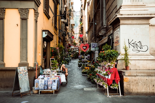 Naples to Amalfi: Italy’s Coastline of Cliffs and Culinary Delights