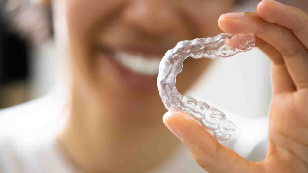 Qui devrait éviter les aligneurs transparents ?