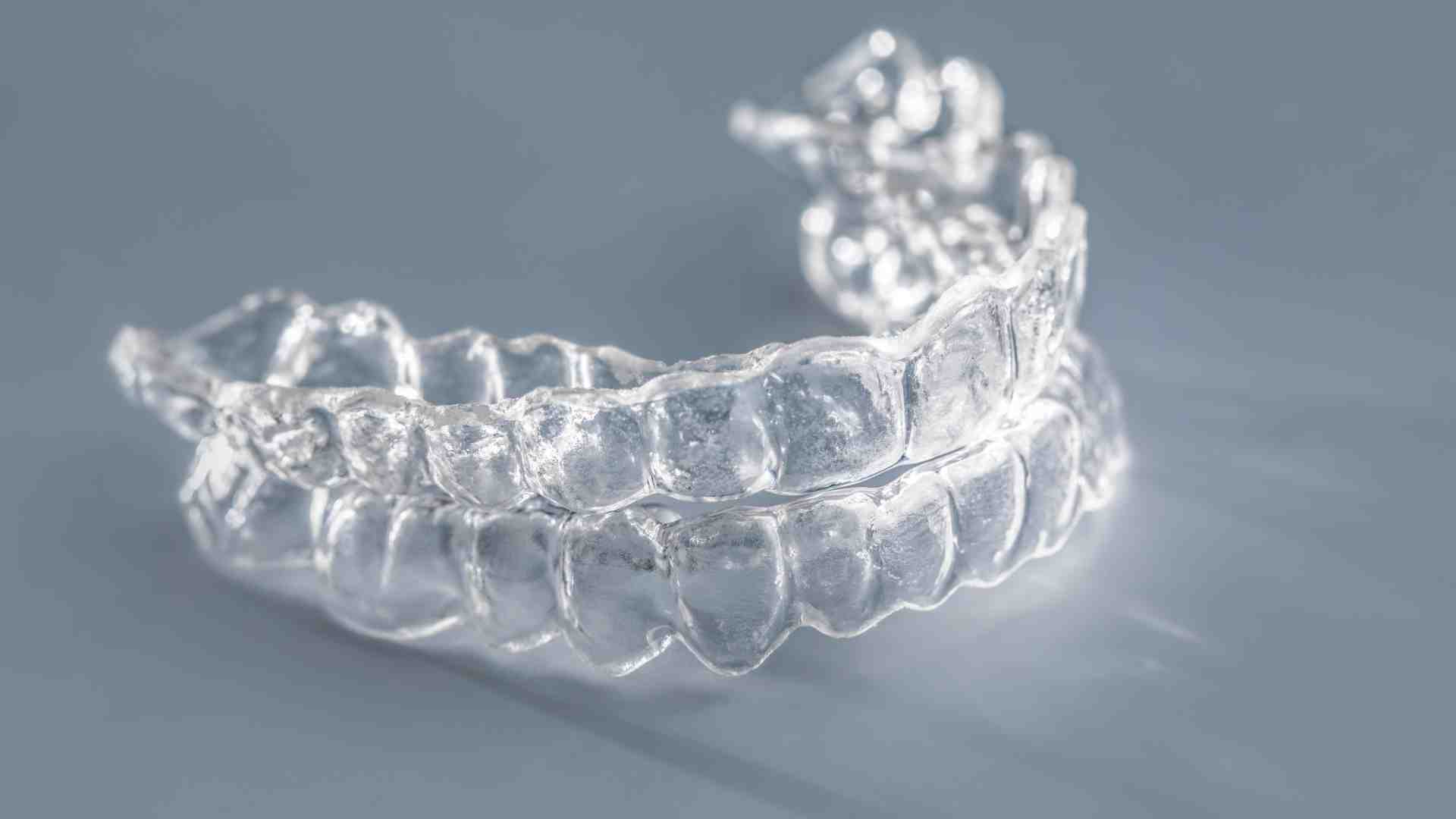 Invisalign Aligners Geneva for a Cleaner Look