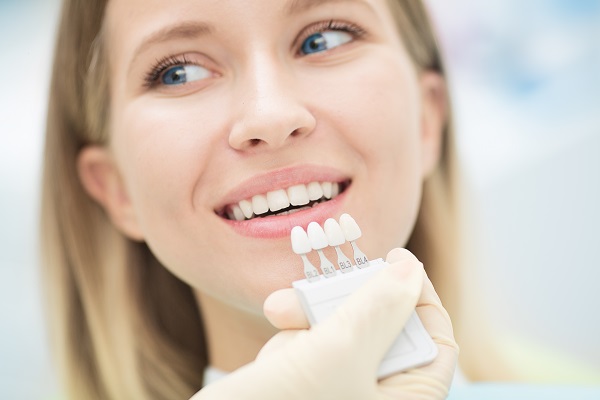 Smile Makeover Magic Transform Your Look with E-max Veneers
