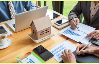 Why Every Property Investor Like You Needs a Financial Advisor For Risk Management?