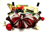 DIY Holiday Hampers: Festive Gift Ideas to Make at Home