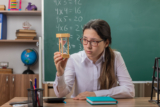 Expert Physics and Maths Tutors in the UK: Achieve Academic Excellence with Fine Tutor