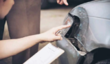 How to Sell Your Damaged Car for Cash? Tips and Tricks