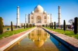 Delhi to Taj Mahal by India Taj Tours Company.