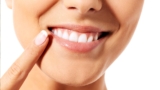 How to Maintain Oral Hygiene with a Dentist in Vashi