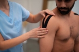 From Bench to Back on the Field: Shoulder Sports Injury Treatment in Jaipur Clinics