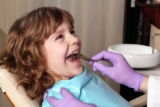الدليل النهائي لطب أسنان الأطفال في دبي: ما يحتاج الآباء إلى معرفته